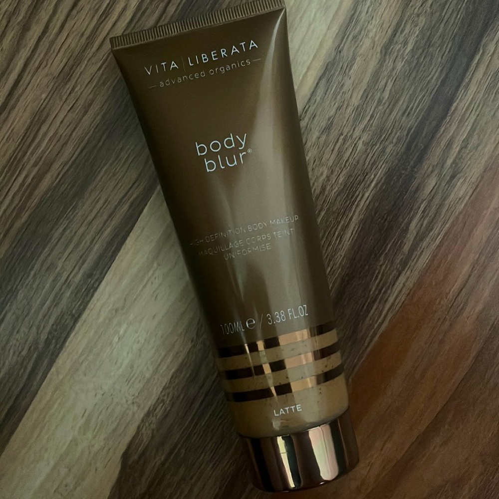 *SPECIAL LISTING FOR @GYPSY_P - Body Blur by VITA LIBERATA (3.58 fl.oz.)